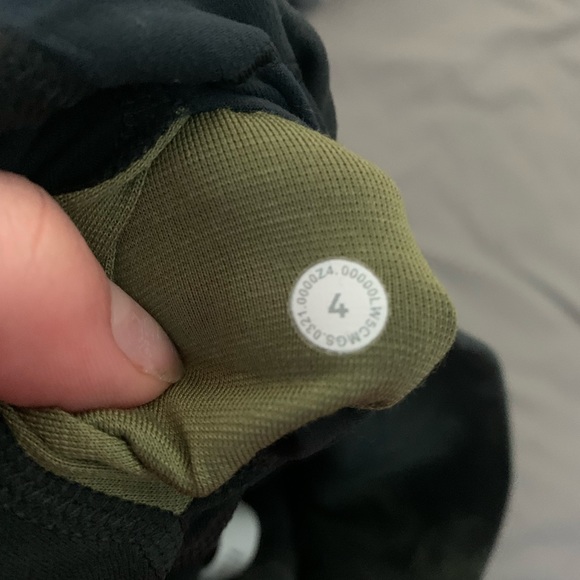 Aligns size 4 - Picture 3 of 3